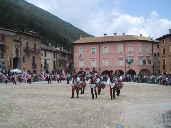 2002119.jpg