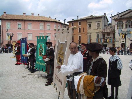 200275.jpg